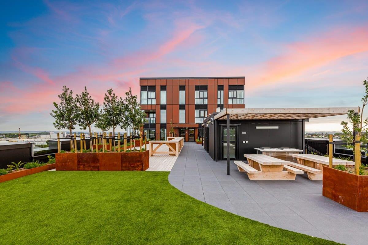 Stunning Ellerslie Apartment + Private Balcony Auckland Exteriér fotografie