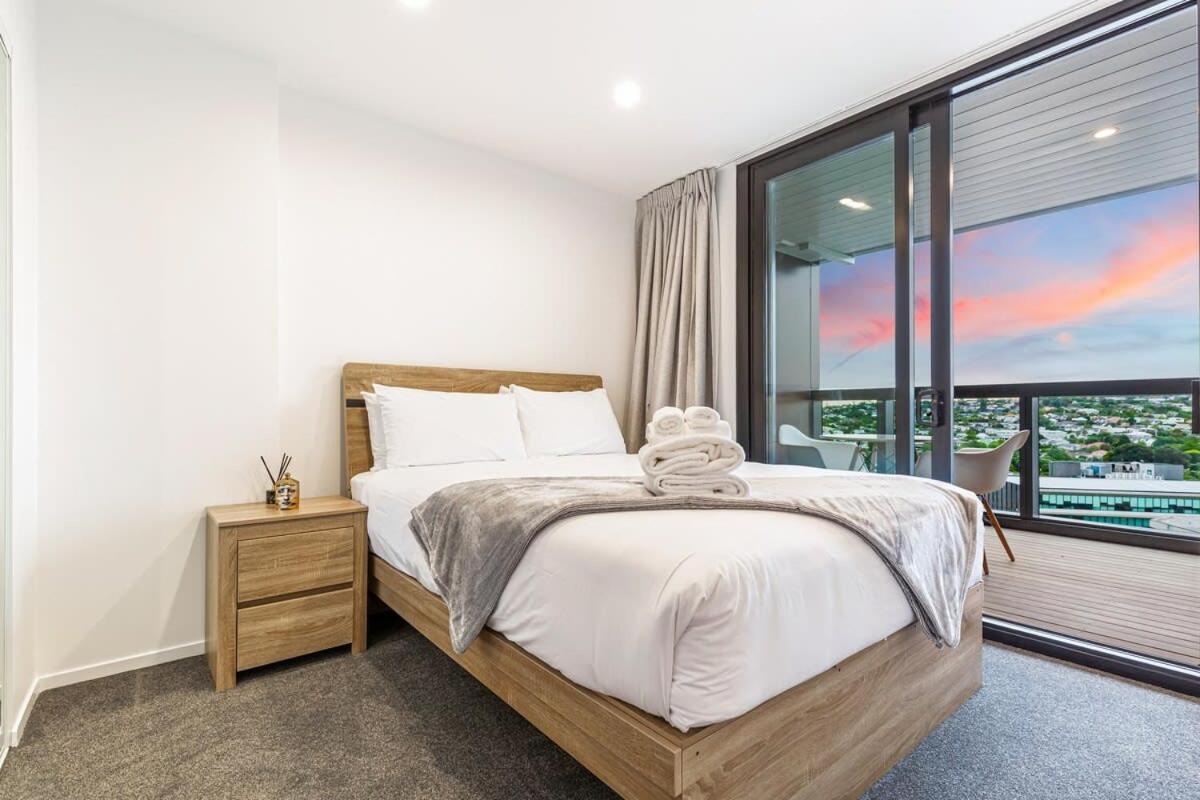 Stunning Ellerslie Apartment + Private Balcony Auckland Exteriér fotografie